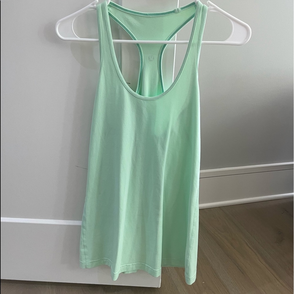 Lululemon tank top